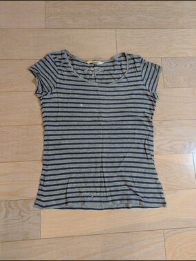 H&M Gray and Navy Striped Short Sleeve Tee